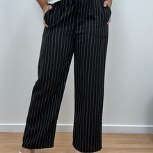 Load image into Gallery viewer, Wide Leg Stripe Pant
