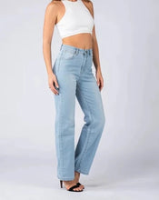 Load image into Gallery viewer, Wide Leg  Jeans
